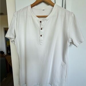 m Men's Classic White Short Sleeve Henley